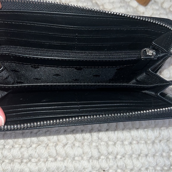 Kate Spade Wallet - Picture 3 of 3